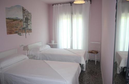 Figueres House | Hostal Isabel II