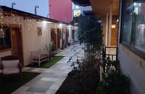 Quintero House | HOSTAL LA MODERNA