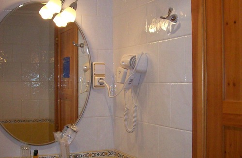 Tornos Hostel | Hostal Las Grullas