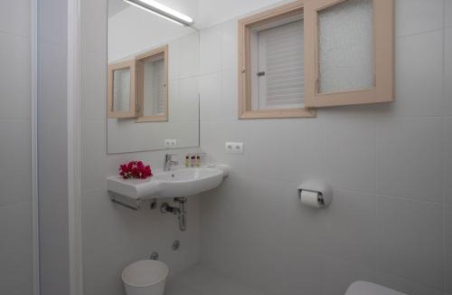 Es Pujols House | Hostal Mayans