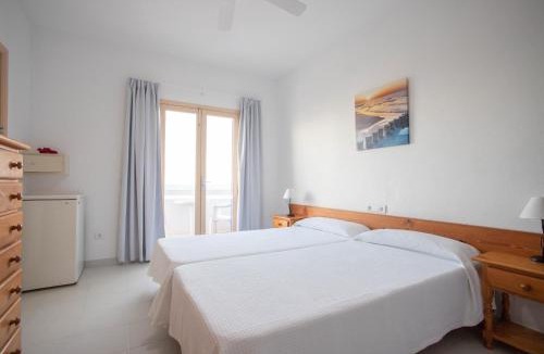 Es Pujols House | Hostal Mayans