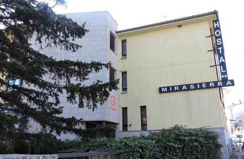 Bustarviejo House | Hostal Mirasierra