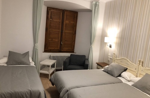 Anguiano Hostel | Hostal Monasterio de Valvanera