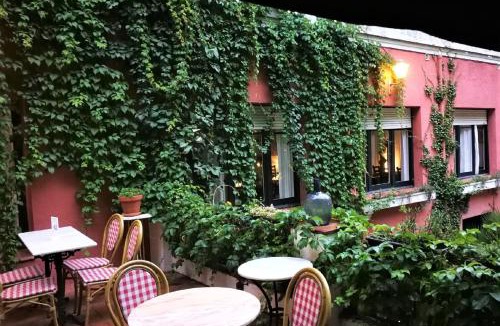 Arbucies Hotel | Hostal Montsoliu