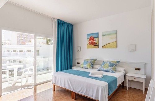Peguera Hostel | Hostal Neptuno