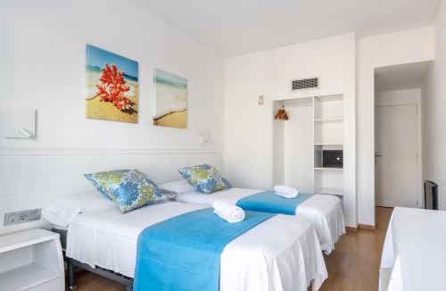 Peguera House | Hostal Neptuno