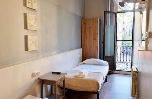 Sant Antoni Hostel | Hostal Paraiso