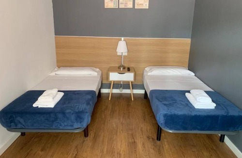 Sant Antoni Hostel | Hostal Paraiso