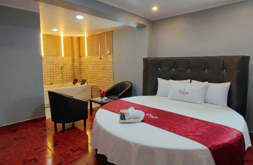 San Martin de Porres Hostel | HOSTAL PARIS 1