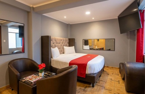 San Martin de Porres Hostel | HOSTAL PARIS 1