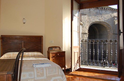 Jaca House | Hostal Paris