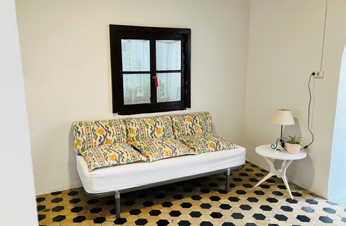 La Llotja-Born Hostel | Hostal Pons
