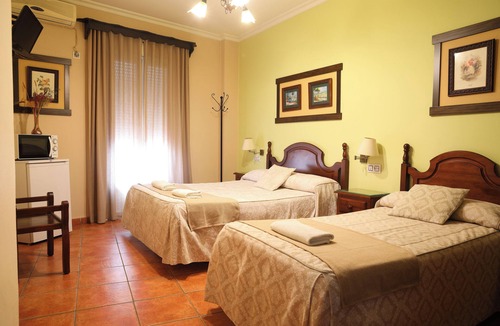 Sanlucar la Mayor Hostel | Hostal Rocío