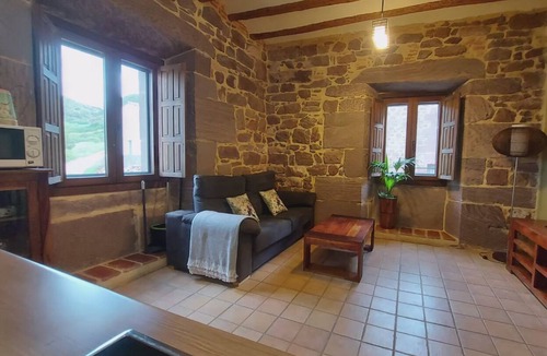 Sorlada Hostel | Hostal Rural Ioar