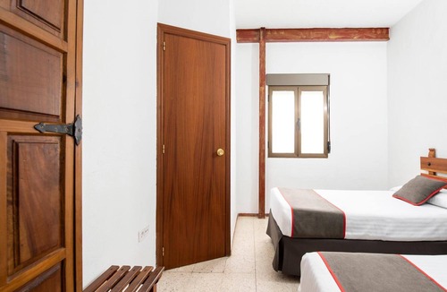 Ecija Hostel | Hostal Santiago