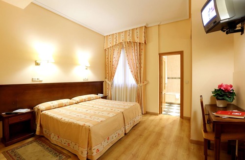 Malasana Hostel | Hostal Sil & Serranos