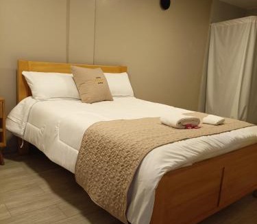 Miraflores Bajo House | Hostal Tayupanda