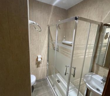 Getafe House | Hostal Tres Hermanos