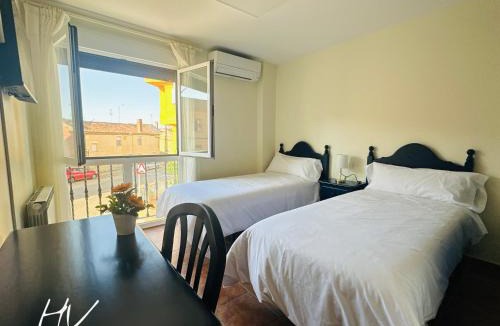Valderas Hotel | Hostal Valderas