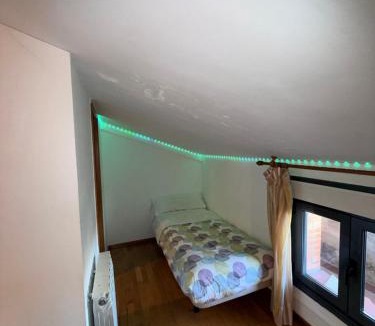 Burgos House | Hostal Via Láctea