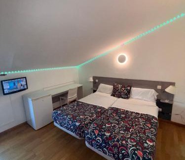 Burgos House | Hostal Via Láctea
