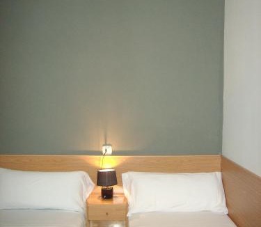 Embajadores House | Hostal Zabala