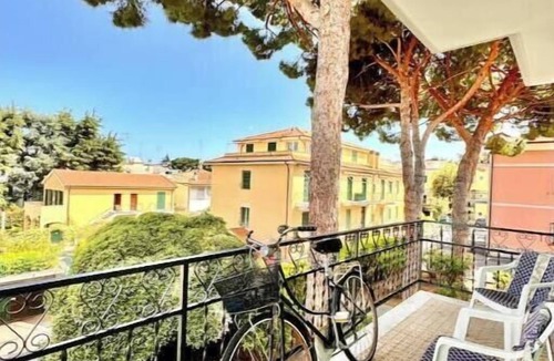 Loano Apartment | Hostdomus - Blue Wave Apartment
