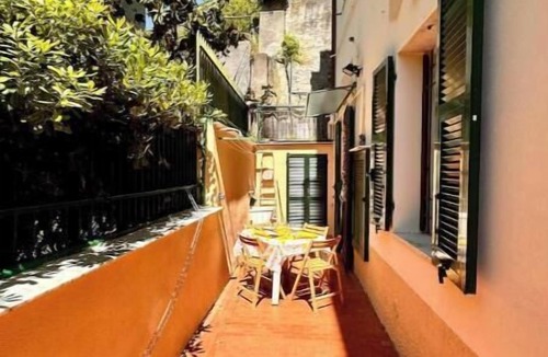 Finale Pia Apartment | Hostdomus - Villino Matilde