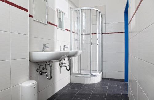 Neubrandenburg Hostel | Hostel am GÜTERBAHNHOF