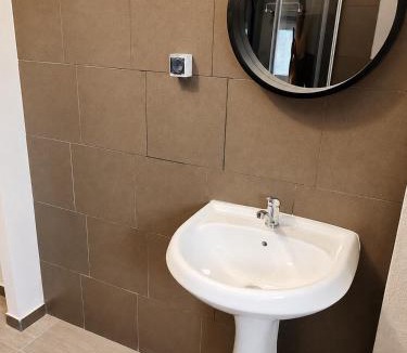Nicolae Balcescu Hostel | Hostel BaseCamp Bacau