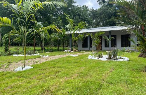 Puerto Viejo de Sarapiqui House | Hostel Cora Chia