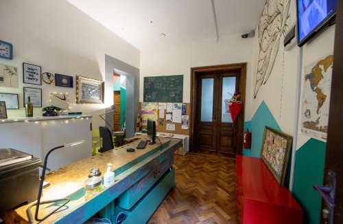 Old City Hostel | Hostel Cornel