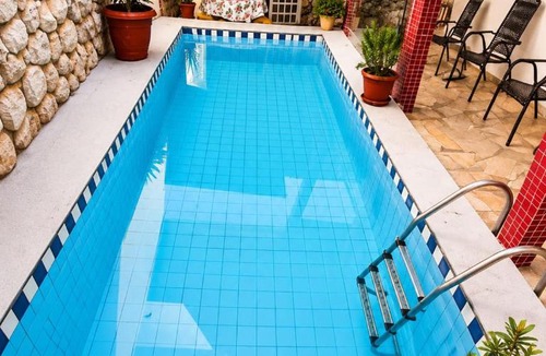 Da Goiabeira House | Hostel Goiabeiras com Piscina Próximo à Arena Pantanal
