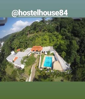 Cabecudas Hostel | Hostel House 84