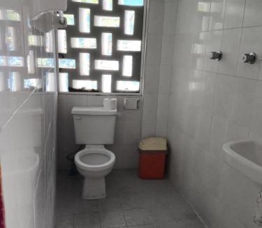 Caleta House | HOSTEL Las Colinas