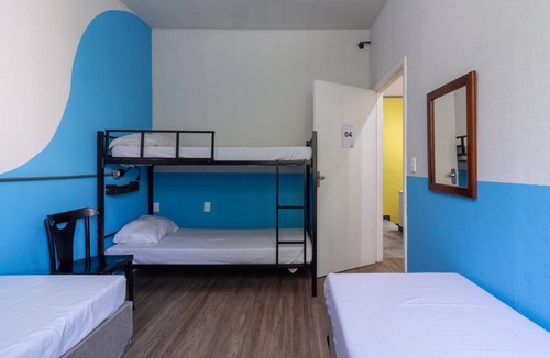 Leblon Bed & Breakfast | Hostel Leblon - private room with 4 beds