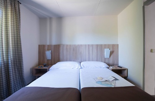 Santiago de Compostela Hostel | Hostel Monte Do Gozo