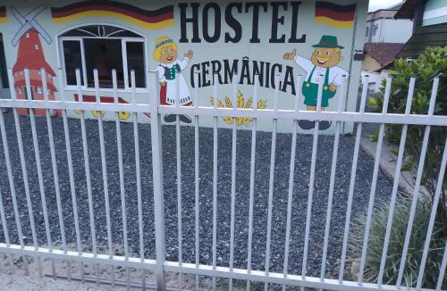 Costa e Silva Hostel | Hostel pousada germânica