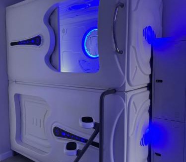 Moscardo Hostel | Hostel Space Capsule