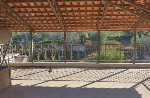 Vlore Villa | Hostel Tranquility. Pitch your tent, use our beds, save money.