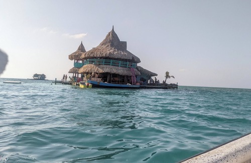 Isla Tintipan Cottage | Hostel villa luz beach