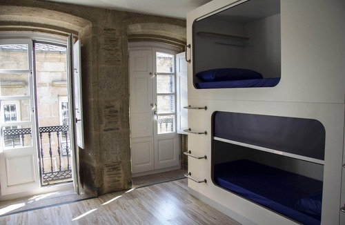 Lugo Hostel | HOSTELCROSS