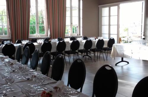 Cluny Hotel | Hostellerie d'Héloïse Logis