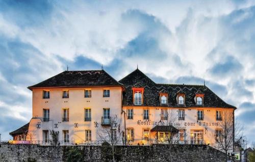 Saulieu Hotel | Hostellerie de la Tour d'Auxois