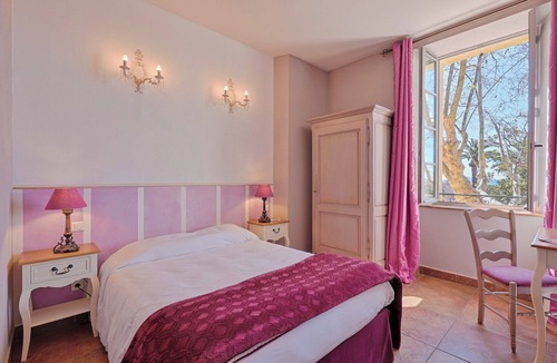 Bormes-Les-Mimosas Hotel | Hostellerie du Cigalou