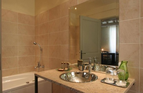 Uzes Hotel | Hostellerie Provençale