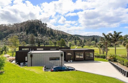 Whangamata House | Hosts on the Coast "The Country Club"