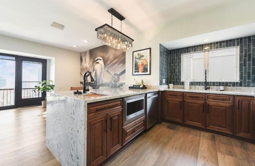 Mount Washington Apartment | HostWise Stays - Grandview Penthouse - Sweeping City Views, High End Living