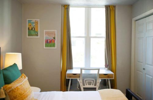 Bloomfield House | HostWise Stays - The Edmond - Bloomfield Apartment in a great location!