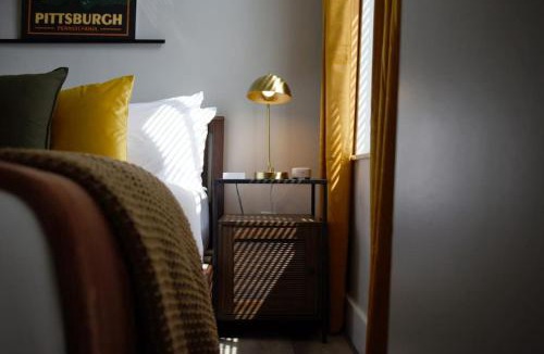 Mount Washington Apartment | HostWise Stays - The Grandview - Great City Views - Private Parking
